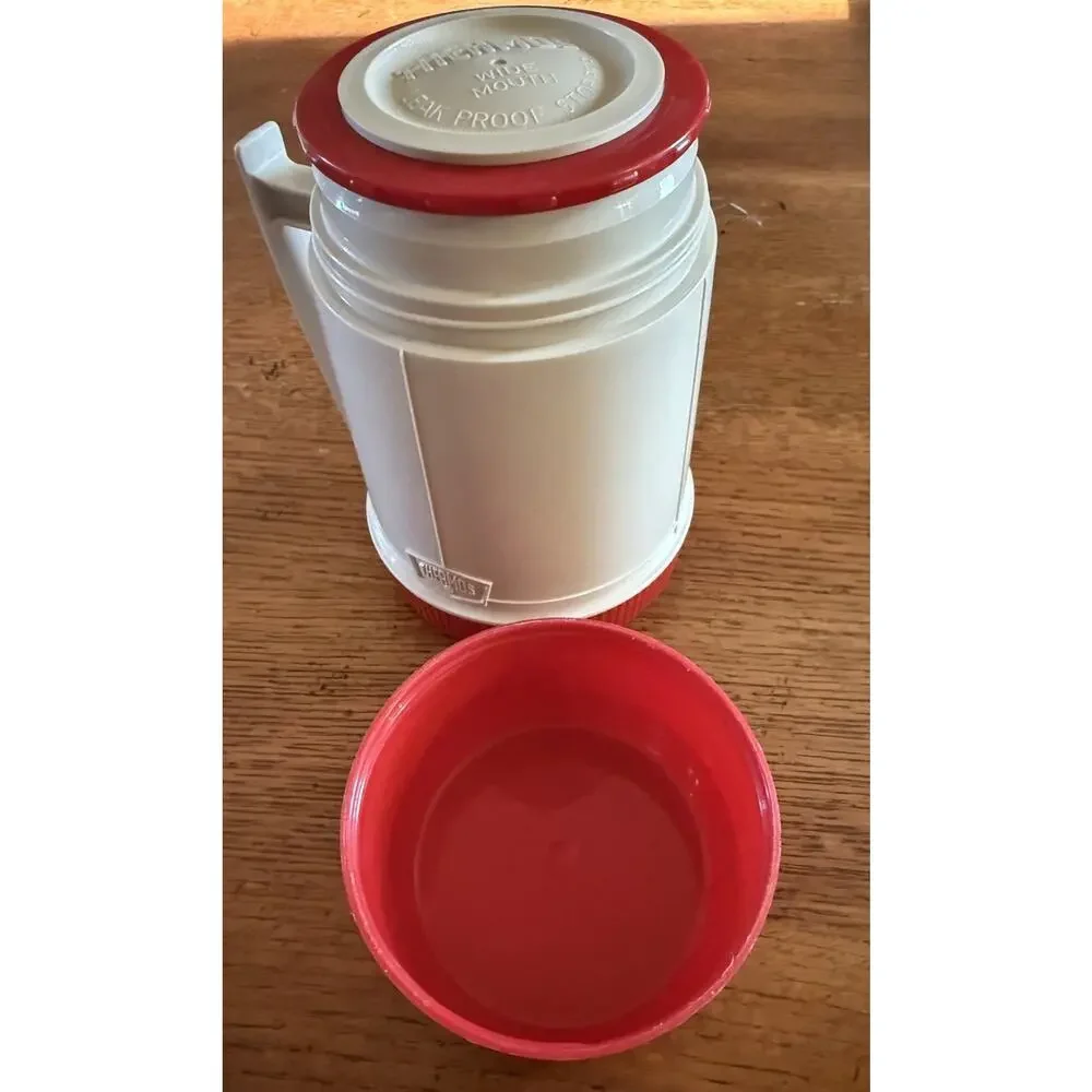 Vintage Thermos Model 6002 Red & White 10 oz Wide Mouth Vacuum Food Jar Complete
